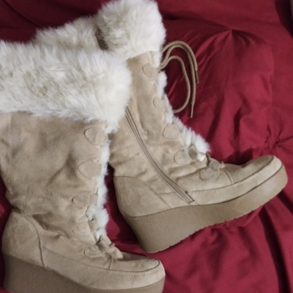 Suede with fur dress boots